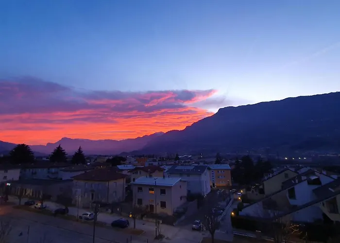 Vista Mozzafiato Sulle Alpi