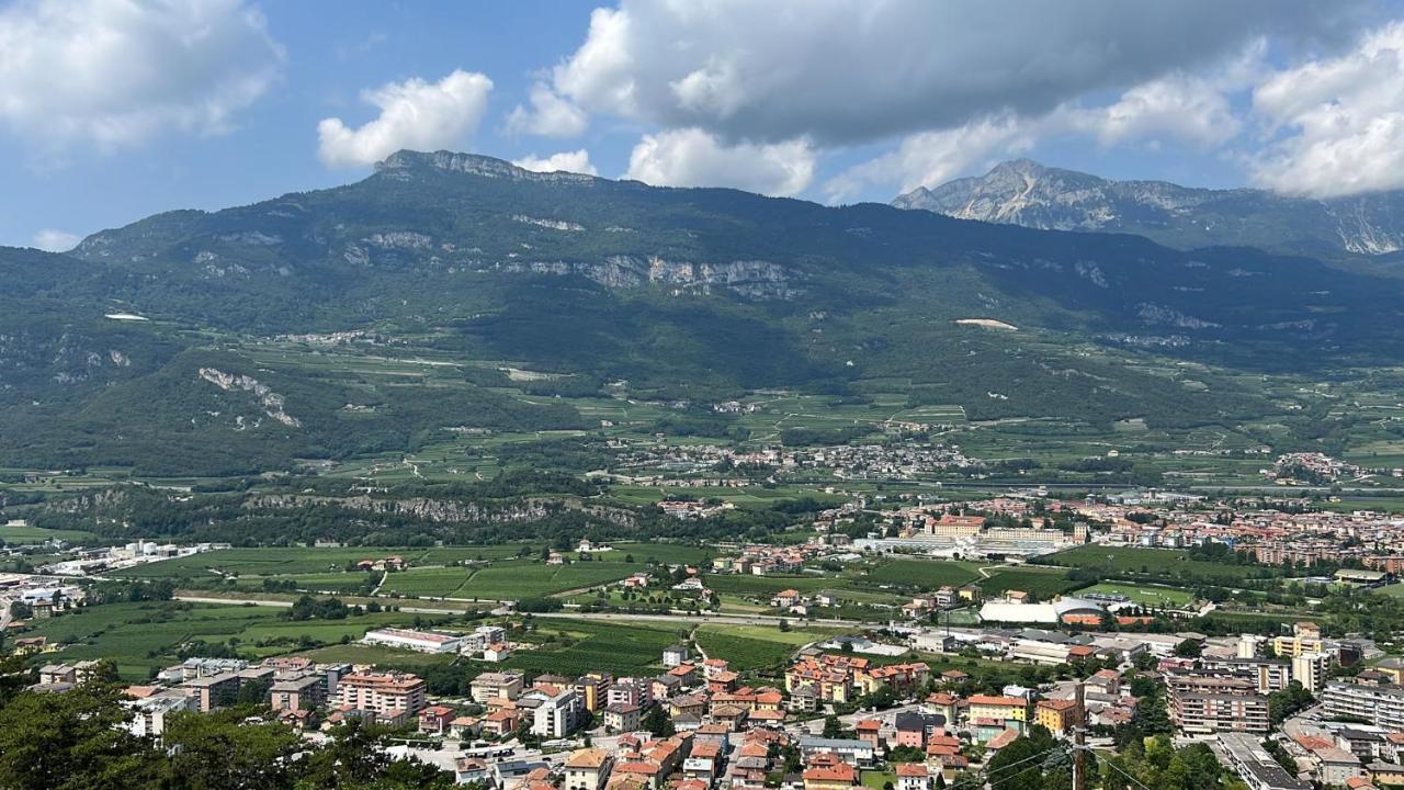 Vista Mozzafiato Sulle Alpi Rovereto (Trentino Alto Adige)