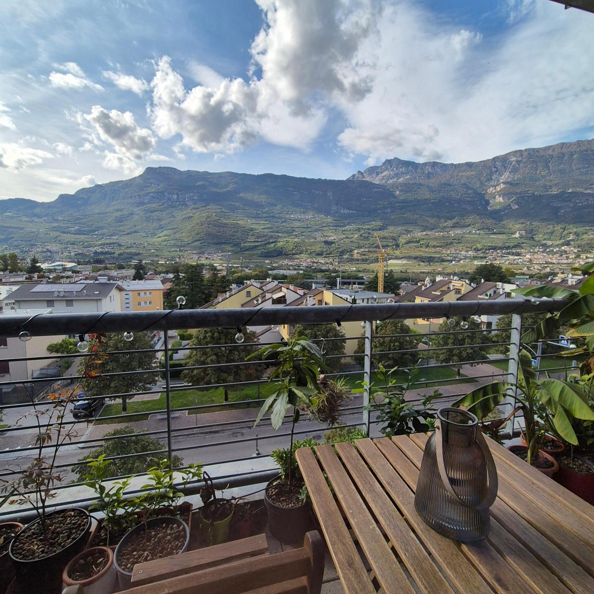 Vista Mozzafiato Sulle Alpi *